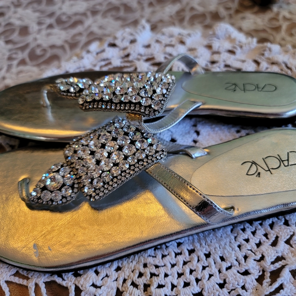 Women's Cache Rhinestone flip flops - Picture 3 of 7